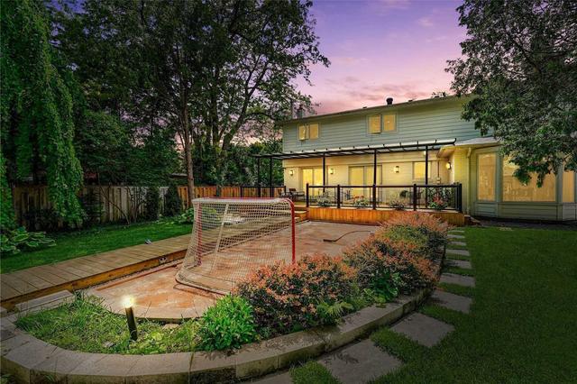 7 Abbeywood Tr, House detached with 4 bedrooms, 3 bathrooms and 5 parking in Toronto ON | Image 20