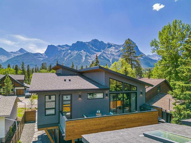922 15 Street, House detached with 7 bedrooms, 6 bathrooms and 6 parking in Canmore AB | Image 48