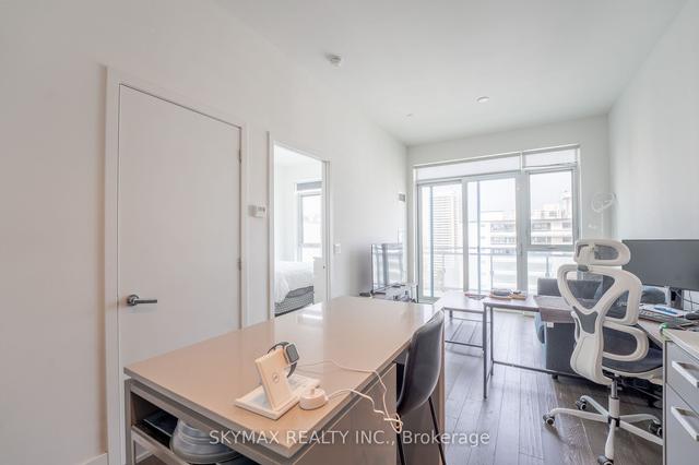 uph8 - 1830 Bloor St W, Condo with 1 bedrooms, 1 bathrooms and 1 parking in Toronto ON | Image 2