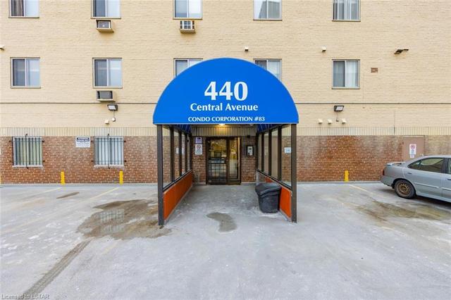 406 - 440 Central Avenue, House attached with 2 bedrooms, 1 bathrooms and null parking in London ON | Image 14