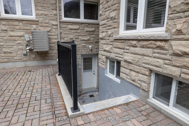 35 Railway St, House detached with 3 bedrooms, 2 bathrooms and 14 parking in Vaughan ON | Image 32