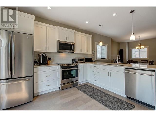 1480 Inkar Road, House detached with 3 bedrooms, 2 bathrooms and 3 parking in Kelowna BC | Image 6