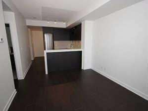 1001 - 170 Sumach St, Condo with 1 bedrooms, 1 bathrooms and 1 parking in Toronto ON | Image 4