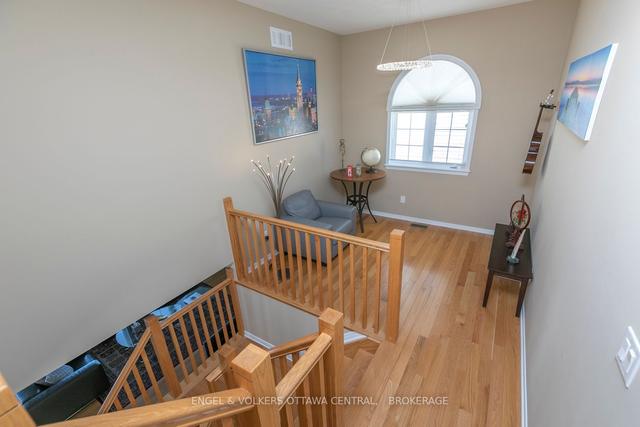 828 Kilbirnie Dr, House detached with 4 bedrooms, 4 bathrooms and 4 parking in Ottawa ON | Image 16