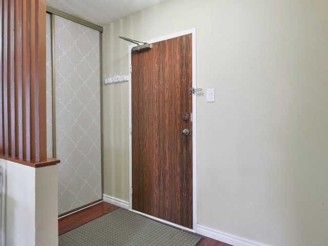 201 - 21 Knightsbridge Rd, Condo with 3 bedrooms, 2 bathrooms and 1 parking in Brampton ON | Image 6