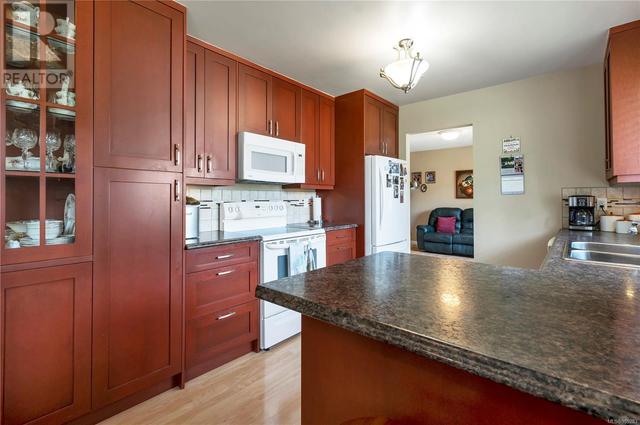 1815 Cranberry Cir, House detached with 3 bedrooms, 3 bathrooms and 2 parking in Campbell River BC | Image 17