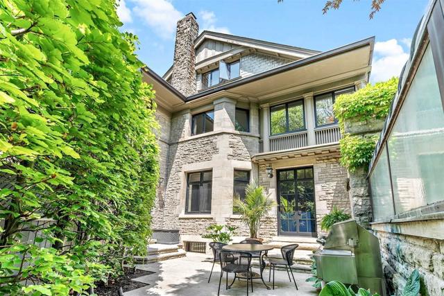 2 Hawthorn Ave, House semidetached with 5 bedrooms, 7 bathrooms and 2 parking in Toronto ON | Image 25