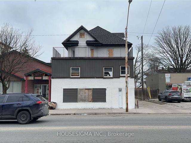 430 Wyandotte St W, House detached with 4 bedrooms, 4 bathrooms and 0 parking in Windsor ON | Image 1