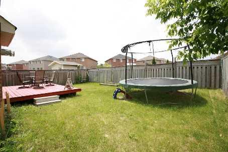 25 Pertosa Dr, House detached with 3 bedrooms, 3 bathrooms and 4 parking in Brampton ON | Image 7
