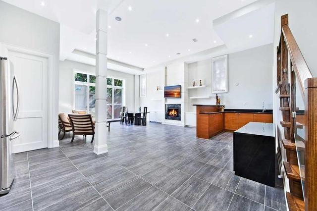 403 Hounslow Ave, House detached with 4 bedrooms, 7 bathrooms and 4 parking in Toronto ON | Image 19