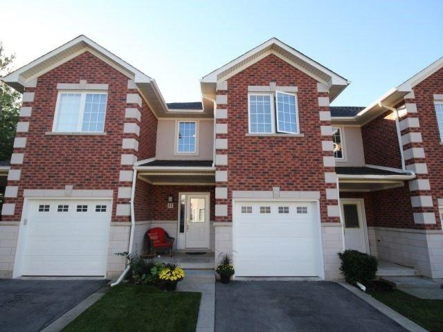 11 - 81 Valridge Dr, Townhouse with 3 bedrooms, 3 bathrooms and 2 parking in Hamilton ON | Image 1