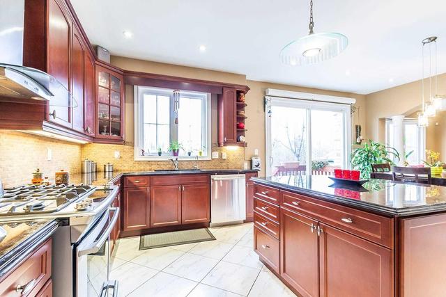 363 Nunn Crt, House detached with 4 bedrooms, 5 bathrooms and 2 parking in Milton ON | Image 8