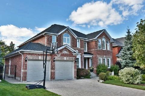 1035 Trailview Dr, House detached with 4 bedrooms, 5 bathrooms and 2 parking in Oakville ON | Image 1