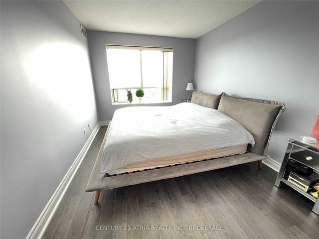 1106 - 2 Clairtrell Rd, Condo with 2 bedrooms, 2 bathrooms and 1 parking in Toronto ON | Image 13