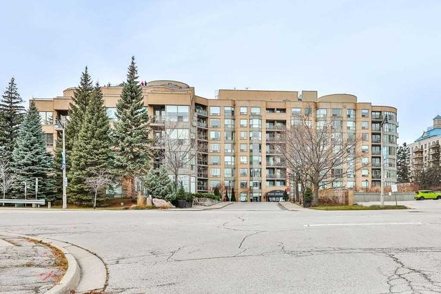 519 - 2511 Lakeshore Rd W, Condo with 2 bedrooms, 2 bathrooms and 2 parking in Oakville ON | Image 1