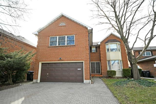 4034 Erindale Station Rd, House detached with 4 bedrooms, 3 bathrooms and 4 parking in Mississauga ON | Image 1