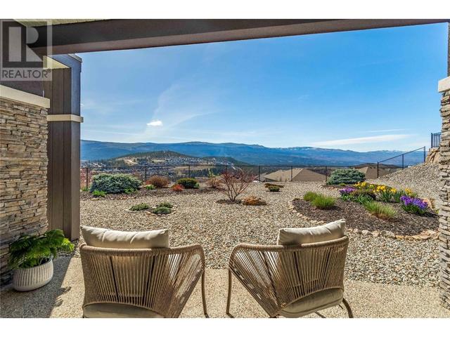 1376 Mine Hill Drive, House detached with 4 bedrooms, 3 bathrooms and 2 parking in Kelowna BC | Image 11