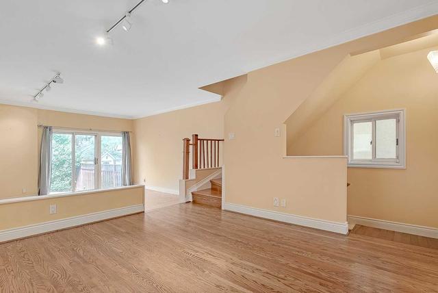 458 Woburn Ave, House detached with 3 bedrooms, 4 bathrooms and 2 parking in Toronto ON | Image 3