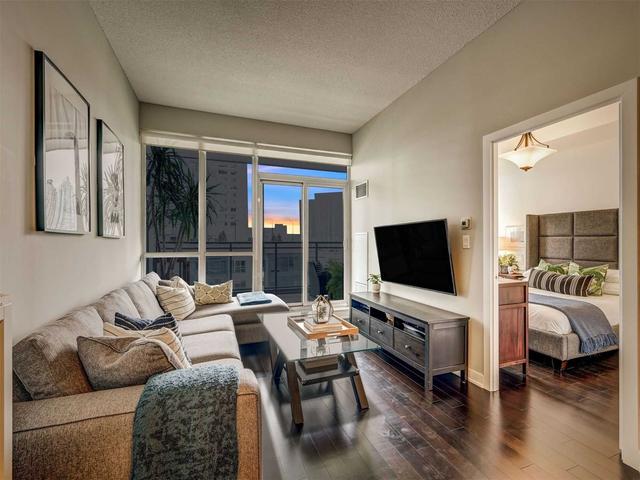 605 - 4070 Confederation Pkwy, Condo with 1 bedrooms, 1 bathrooms and 1 parking in Mississauga ON | Image 6