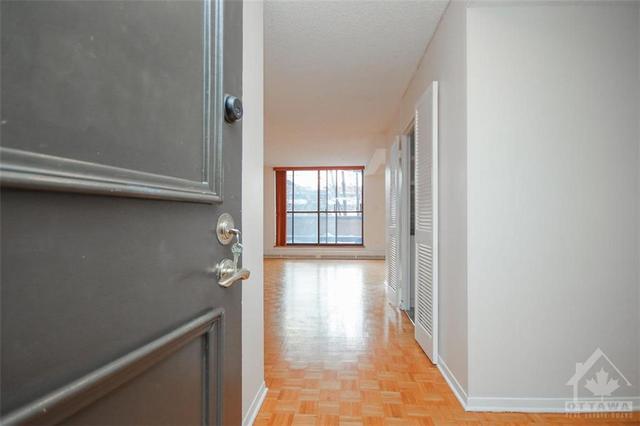 350 - 505 St Laurent Street, Condo with 3 bedrooms, 2 bathrooms and 1 parking in Ottawa ON | Image 5