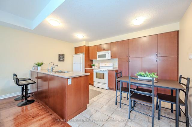6 - 100 Frederick Dr, Townhouse with 2 bedrooms, 1 bathrooms and 1 parking in Guelph ON | Image 8