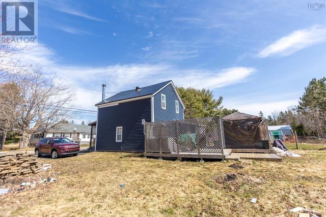 280 Two Islands Road, House detached with 2 bedrooms, 1 bathrooms and null parking in Cumberland, Subd. A NS | Image 2