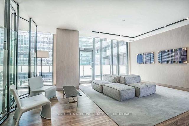 401 - 22 Lombard St, Condo with 2 bedrooms, 2 bathrooms and 1 parking in Toronto ON | Image 25