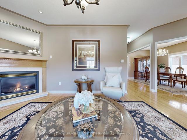 70 Sandwood Dr, House detached with 3 bedrooms, 3 bathrooms and 5 parking in Vaughan ON | Image 24