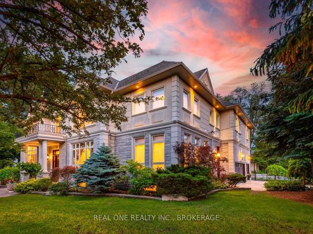 15 Royal Oak Dr, House detached with 5 bedrooms, 7 bathrooms and 10 parking in Toronto ON | Image 30
