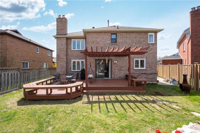 10 Chatterton Court, House detached with 5 bedrooms, 4 bathrooms and 6 parking in Brampton ON | Image 4