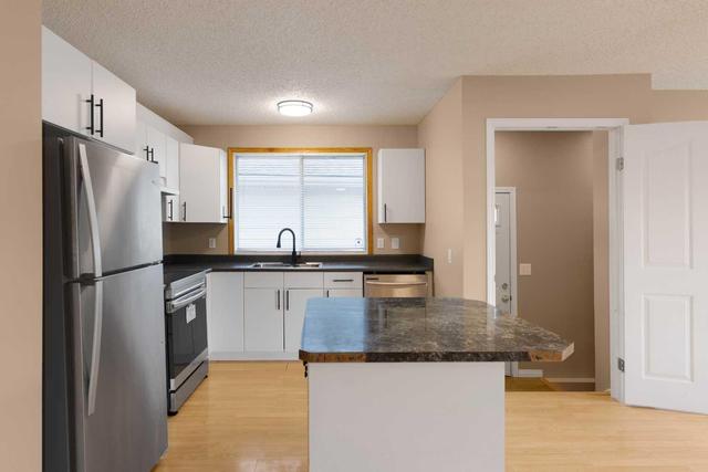 275 Dovercliffe Way Se, House detached with 5 bedrooms, 2 bathrooms and 2 parking in Calgary AB | Image 7