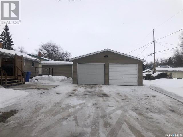 117 Coronation Drive, House detached with 3 bedrooms, 2 bathrooms and null parking in Canora SK | Image 9