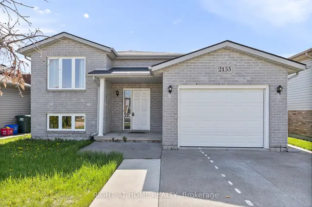 2135 Everts Ave, House detached with 3 bedrooms, 2 bathrooms and 3 parking in Windsor ON | Image 1