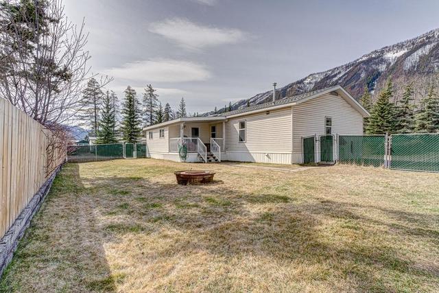 514 Buckthorn Road, House detached with 3 bedrooms, 2 bathrooms and null parking in Sparwood BC | Image 29