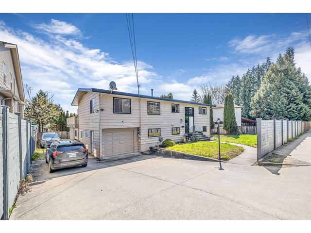 6522 196 Street, House detached with 7 bedrooms, 4 bathrooms and 6 parking in Langley BC | Image 1