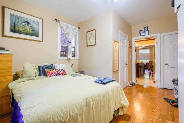 28 Russett Ave, House attached with 3 bedrooms, 3 bathrooms and 1 parking in Toronto ON | Image 10