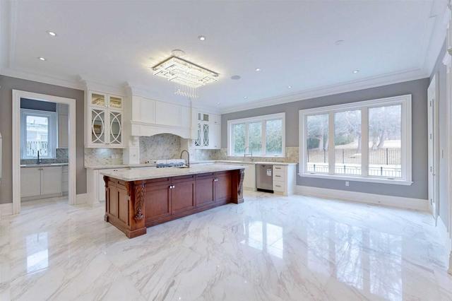 45 Cachet Pkwy, House detached with 5 bedrooms, 8 bathrooms and 24 parking in Markham ON | Image 3