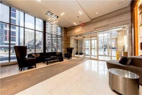 510 - 300 Front St W, Condo with 2 bedrooms, 2 bathrooms and 1 parking in Toronto ON | Image 2