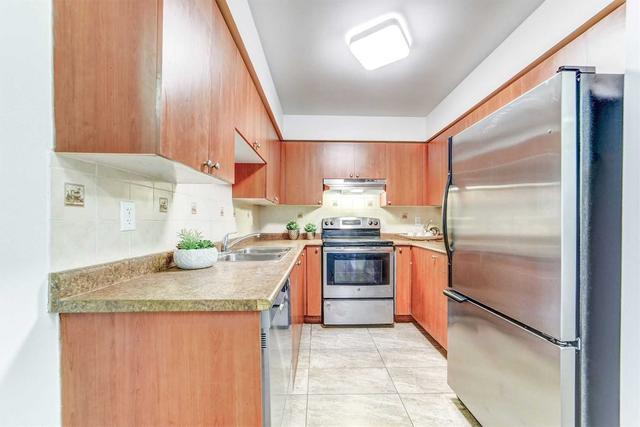 201 - 3650 Kingston Rd, Condo with 2 bedrooms, 2 bathrooms and 0 parking in Toronto ON | Image 3