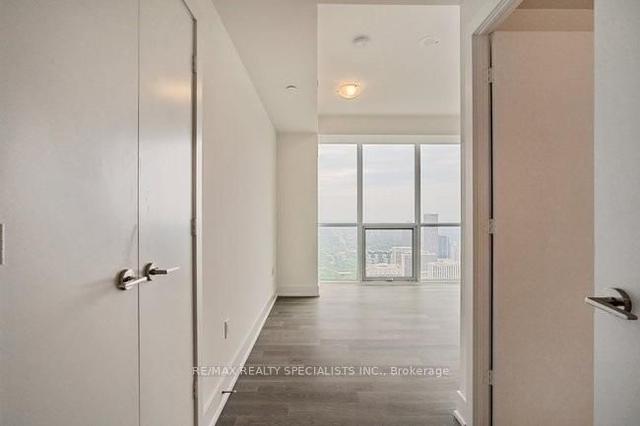 5103 - 1 Yorkville Ave, Condo with 2 bedrooms, 3 bathrooms and 2 parking in Toronto ON | Image 15