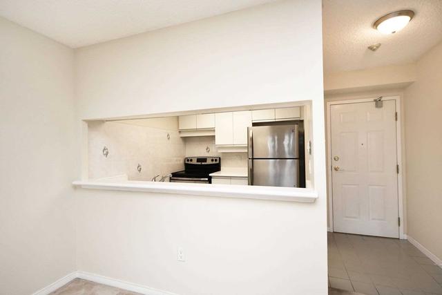 806 - 250 Webb Dr, Condo with 2 bedrooms, 2 bathrooms and 1 parking in Mississauga ON | Image 27