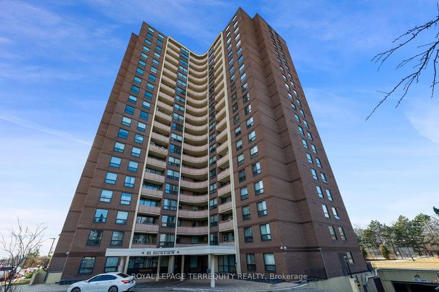 2102 - 61 Richview Rd, Condo with 3 bedrooms, 2 bathrooms and 1 parking in Toronto ON | Image 1
