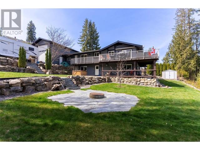 2617 Mountview Drive, House detached with 4 bedrooms, 2 bathrooms and null parking in Columbia Shuswap C BC | Image 46