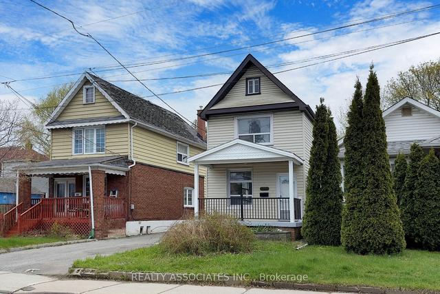 353 Lumsden Ave, House detached with 3 bedrooms, 2 bathrooms and 3 parking in Toronto ON | Image 12