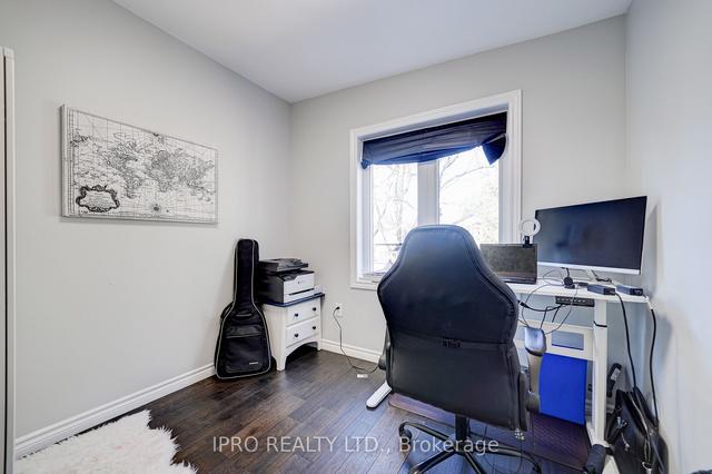 334 Cleveland St, House detached with 4 bedrooms, 4 bathrooms and 1 parking in Toronto ON | Image 14