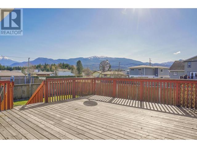67 White Street, House detached with 3 bedrooms, 2 bathrooms and null parking in Kitimat BC | Image 3