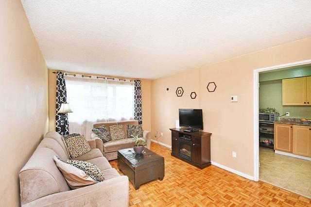 193 - 2170 Bromsgrove Rd, Townhouse with 3 bedrooms, 2 bathrooms and 1 parking in Mississauga ON | Image 5