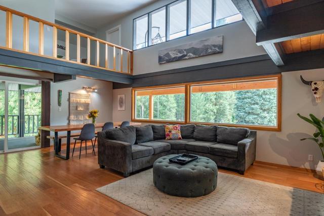516 Glendale Avenue, House detached with 5 bedrooms, 3 bathrooms and 20 parking in Salmo BC | Image 14
