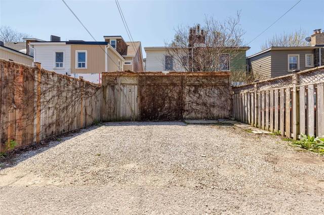 26 Endean Ave, House semidetached with 3 bedrooms, 2 bathrooms and 2 parking in Toronto ON | Image 22