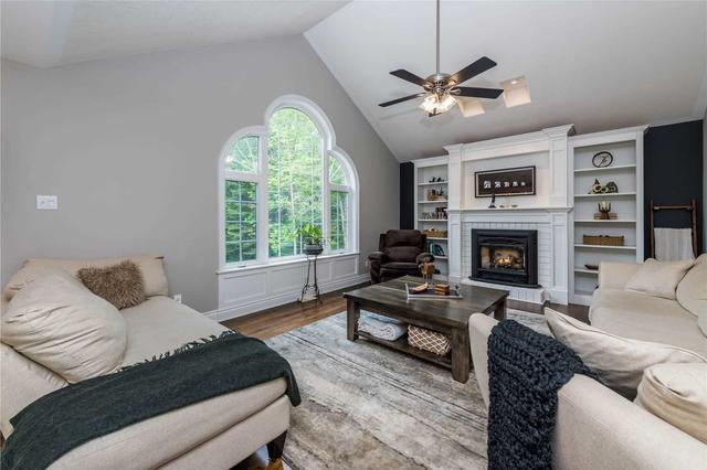 323 Scarlett Line, House detached with 4 bedrooms, 4 bathrooms and 18 parking in Oro Medonte ON | Image 3